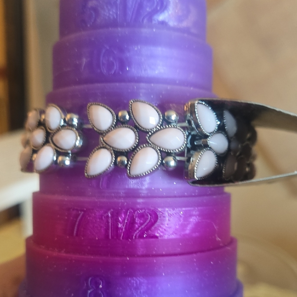 Pink Teardrop Stone Stretch Bracelet - Women Accessories - Picture 4 of 8